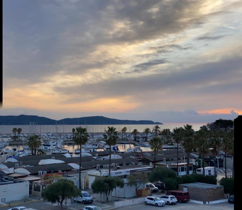 Appartamento Le Diatomee - Rue Du Port Cavalaire-sur-Mer Esterno foto